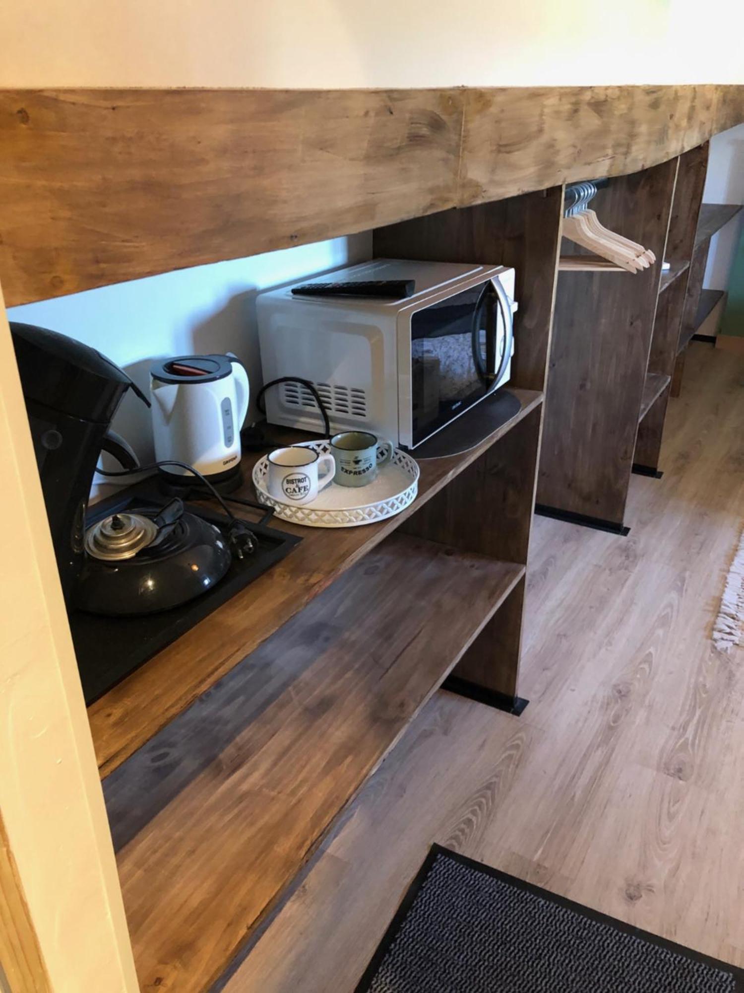 Au Dessus De Chez Nous Bed & Breakfast Doulezon Luaran gambar